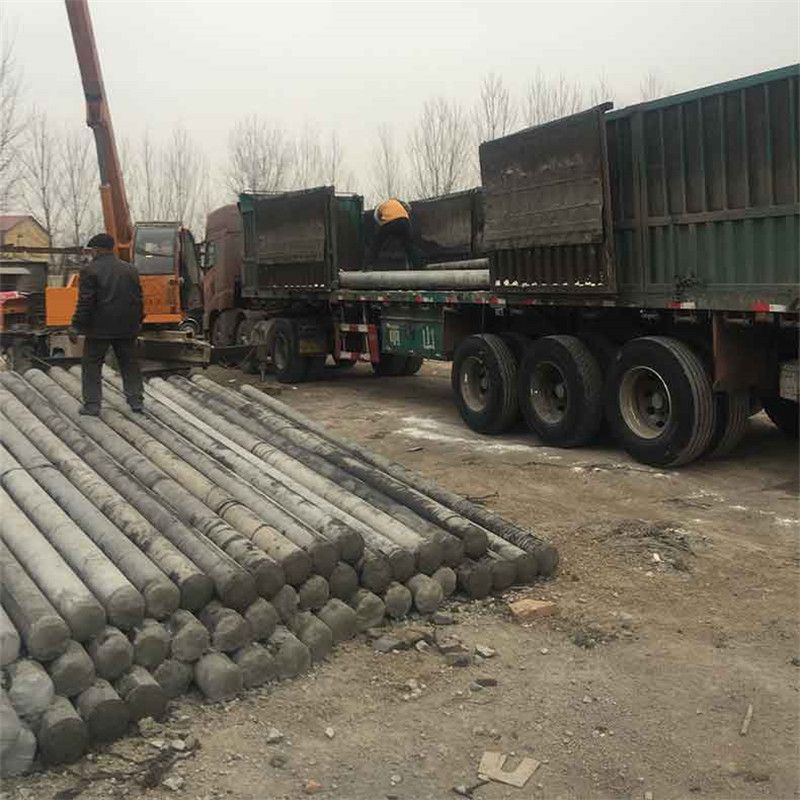 新鄉(xiāng)15米鋼筋混凝土電線桿和12米預(yù)應(yīng)力電線桿運(yùn)達(dá)地點(diǎn)