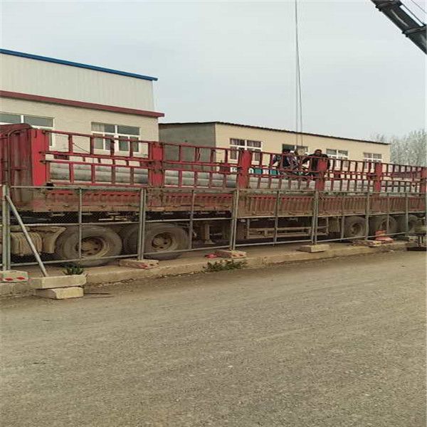 送抵河南駐馬店一車水泥電桿客戶反饋很是滿意